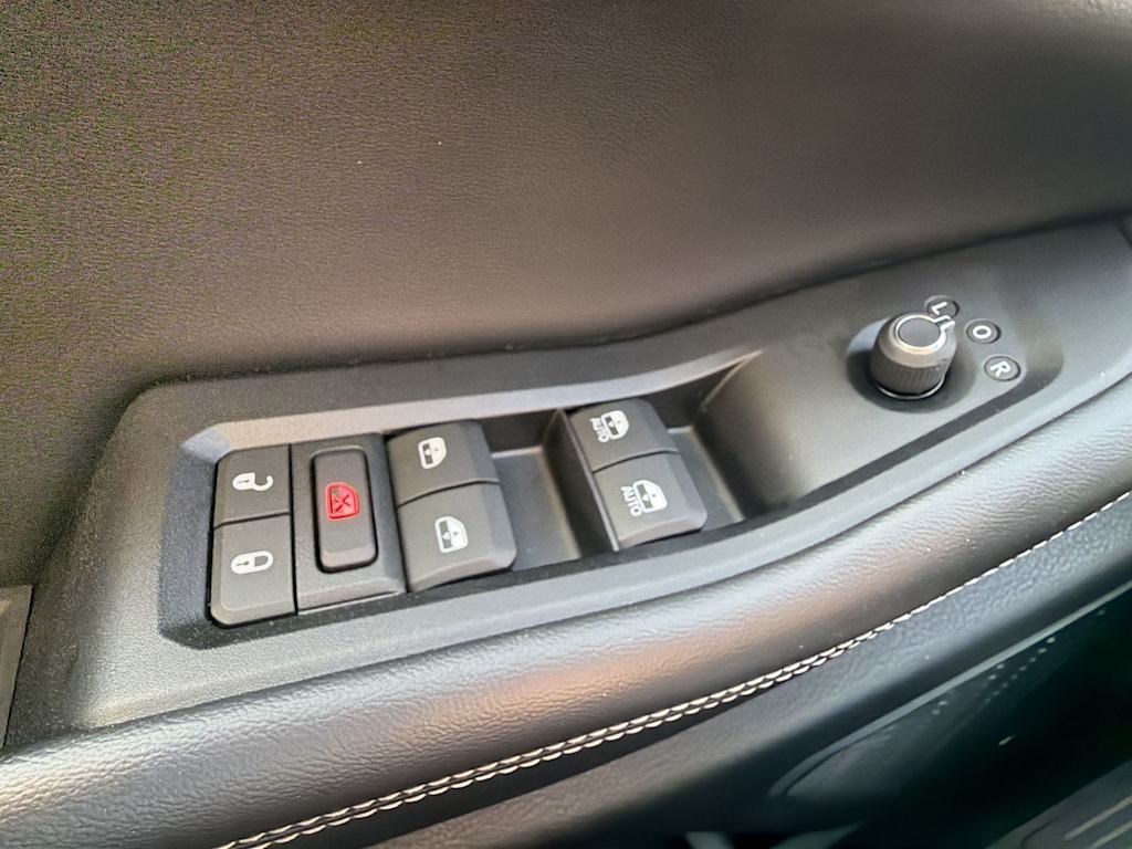 Thumbnail: 2024 Jeep Grand Cherokee - 21