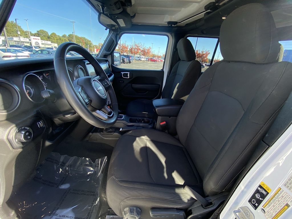 Thumbnail: 2023 Jeep Gladiator - 8