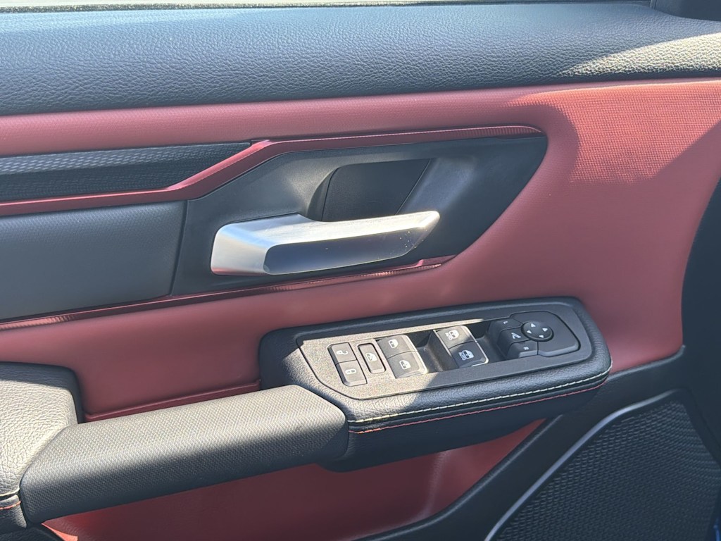 Thumbnail: 2026 RAM 1500 - 20