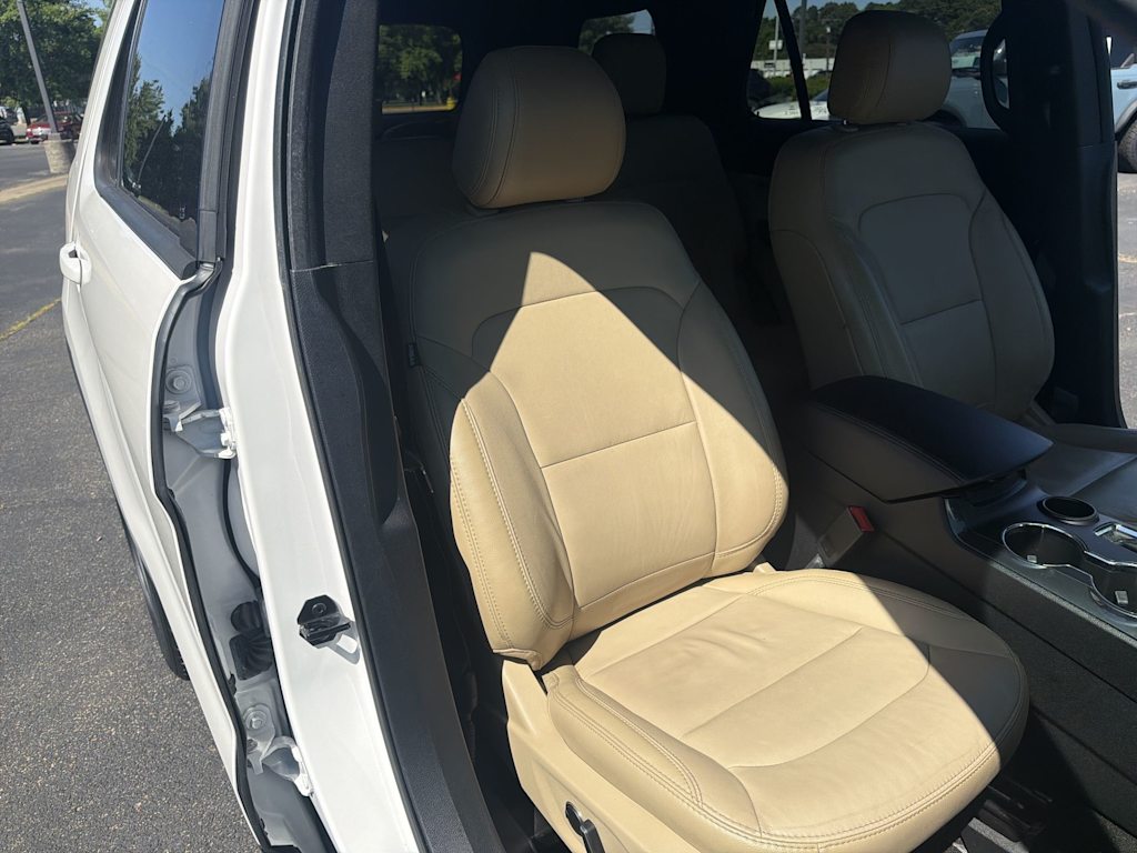 Thumbnail: 2017 Ford Explorer - 9