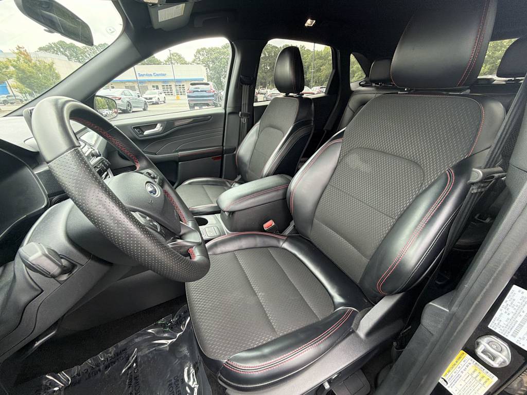 Thumbnail: 2025 Ford Escape - 8
