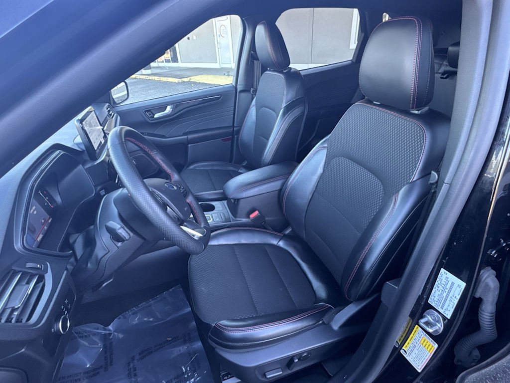 Thumbnail: 2025 Ford Escape - 8