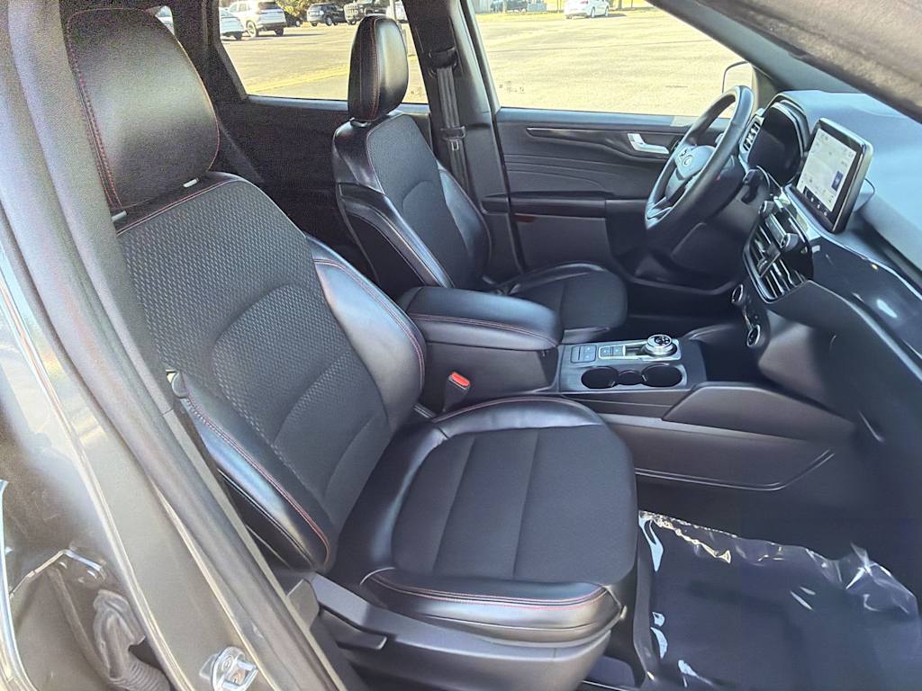 Thumbnail: 2025 Ford Escape - 24