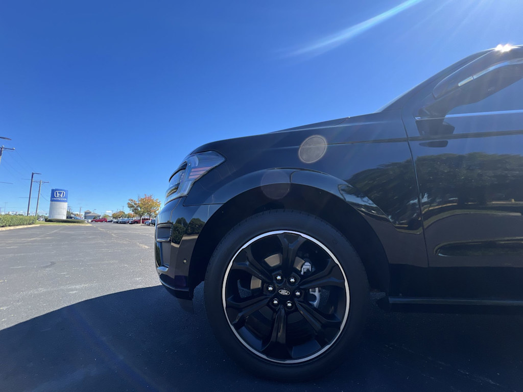 Thumbnail: 2022 Ford Expedition - 6