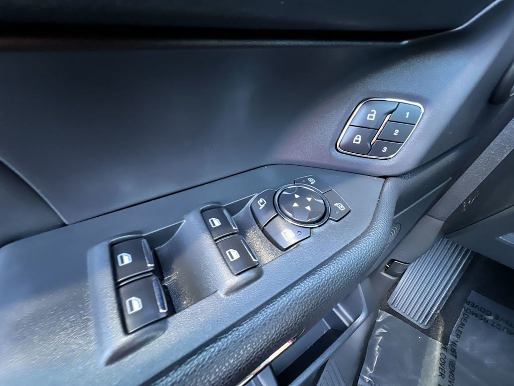 Thumbnail: 2022 Ford Expedition - 22