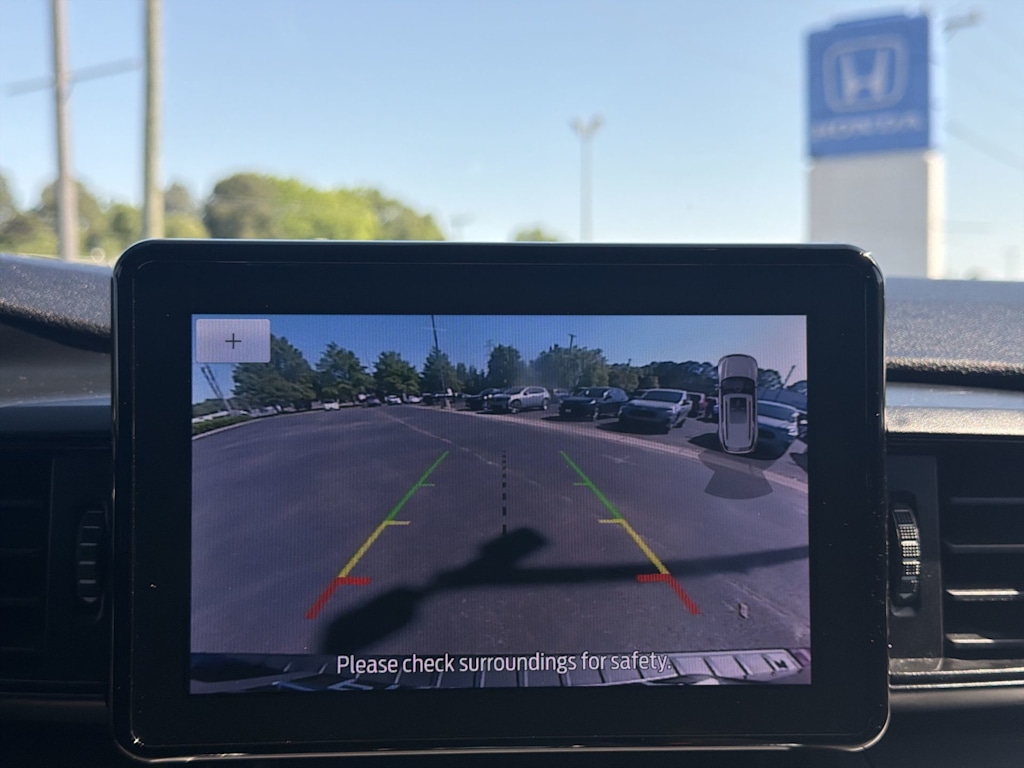 Thumbnail: 2023 Ford Explorer - 24