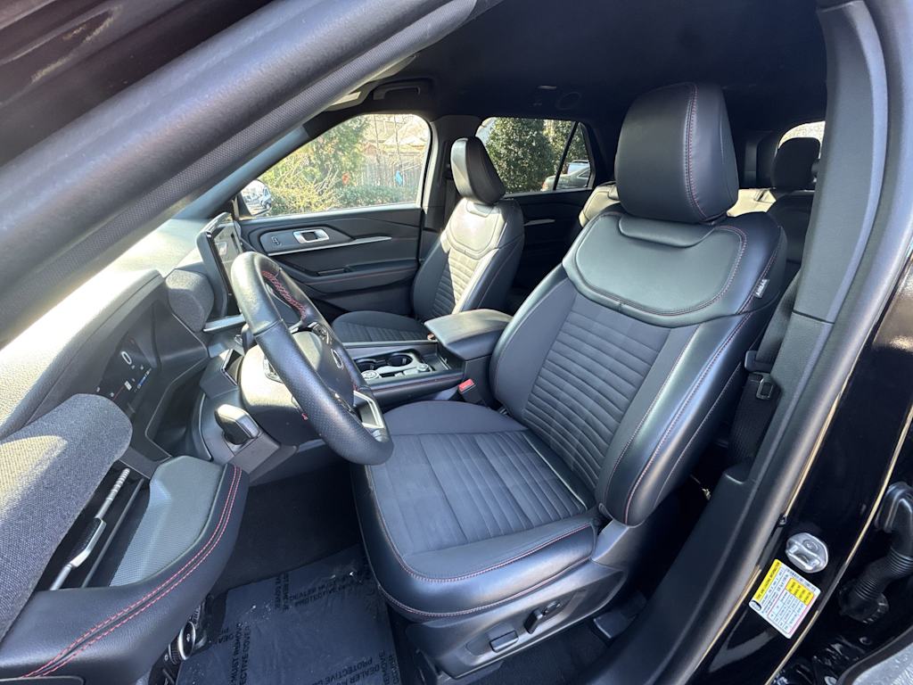 Thumbnail: 2025 Ford Explorer - 9