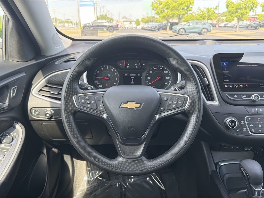 Thumbnail: 2024 Chevrolet Malibu - 2