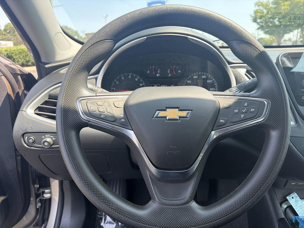 Thumbnail: 2025 Chevrolet Malibu - 2