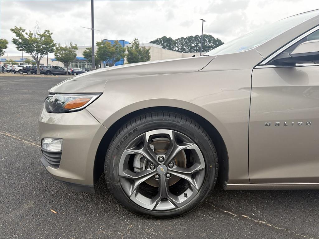 Thumbnail: 2024 Chevrolet Malibu - 6
