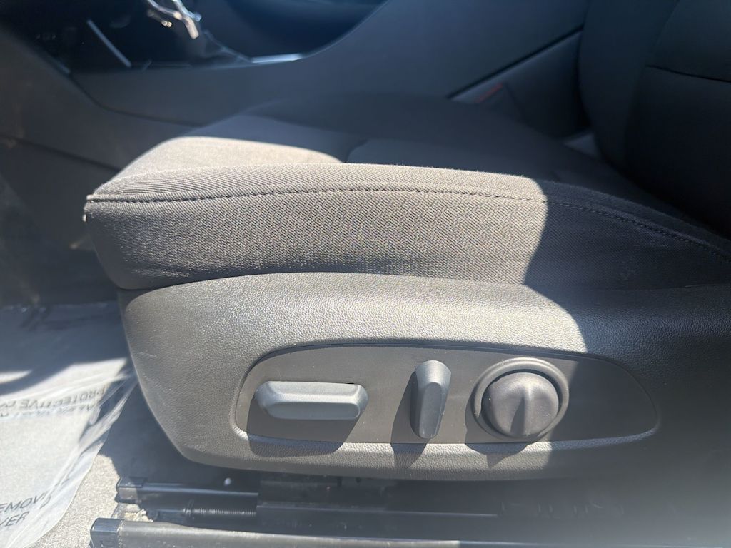 Thumbnail: 2024 Chevrolet Malibu - 19