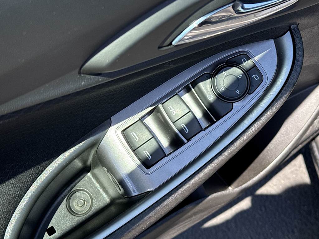 Thumbnail: 2024 Chevrolet Malibu - 22