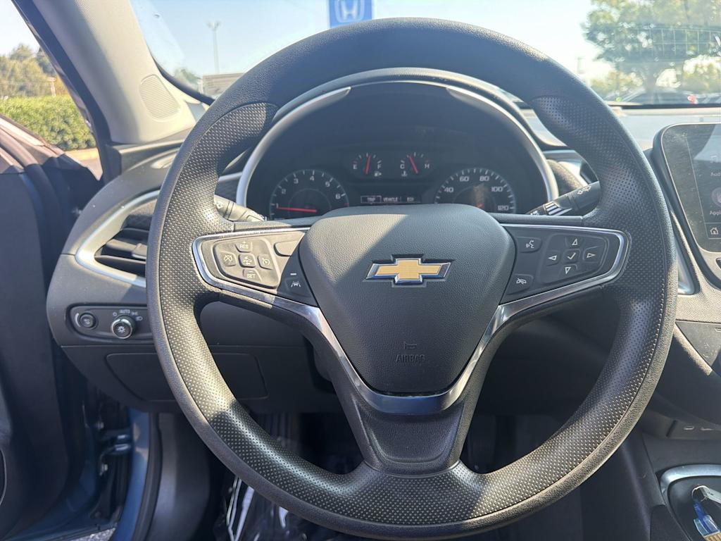 Thumbnail: 2024 Chevrolet Malibu - 2