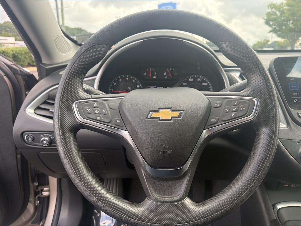 Thumbnail: 2025 Chevrolet Malibu - 2