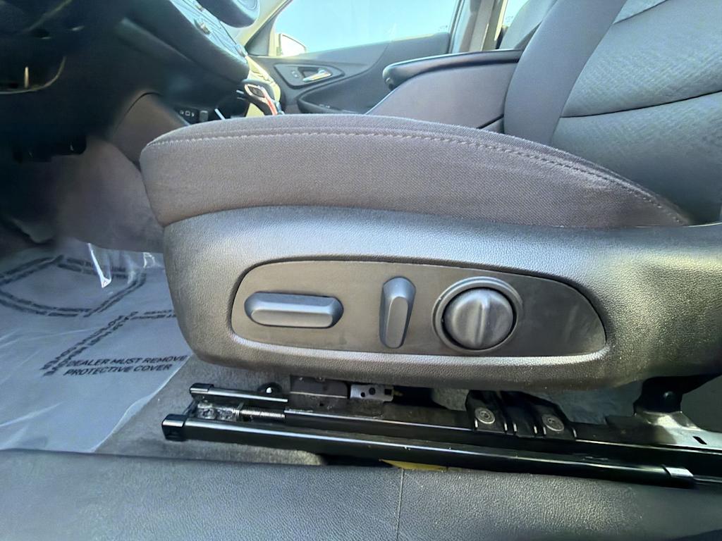 Thumbnail: 2024 Chevrolet Malibu - 19