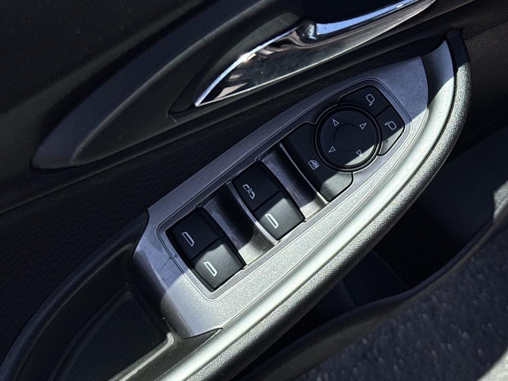 Thumbnail: 2024 Chevrolet Malibu - 22