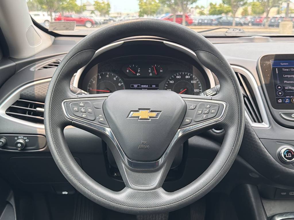 Thumbnail: 2024 Chevrolet Malibu - 2