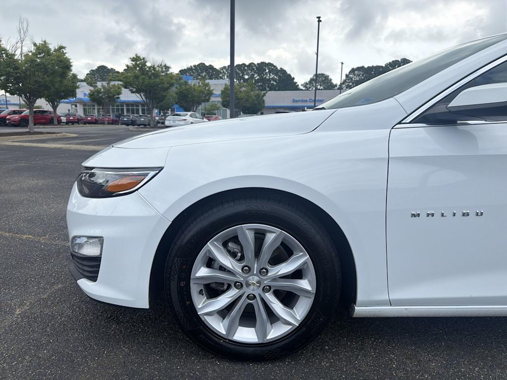 Thumbnail: 2024 Chevrolet Malibu - 6