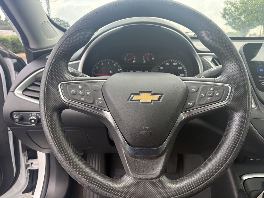 Thumbnail: 2024 Chevrolet Malibu - 2