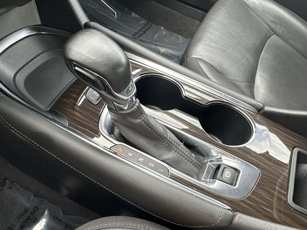 Thumbnail: 2024 Chevrolet Malibu - 12