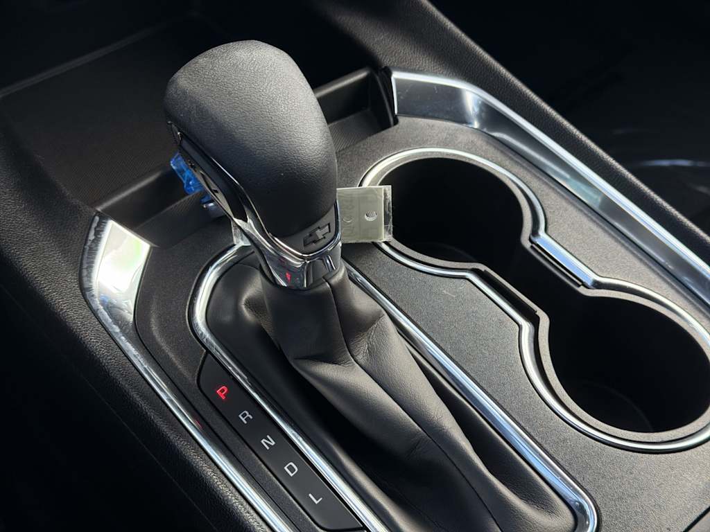 Thumbnail: 2023 Chevrolet Traverse - 11
