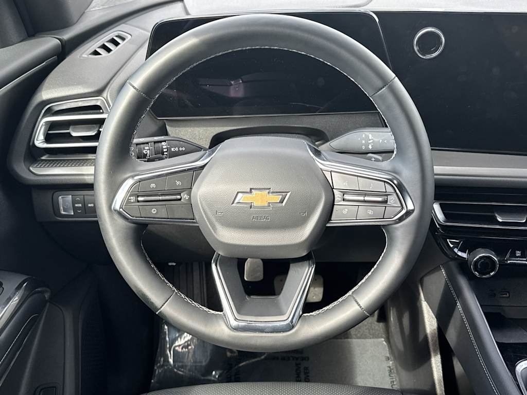 Thumbnail: 2026 Chevrolet Traverse - 2