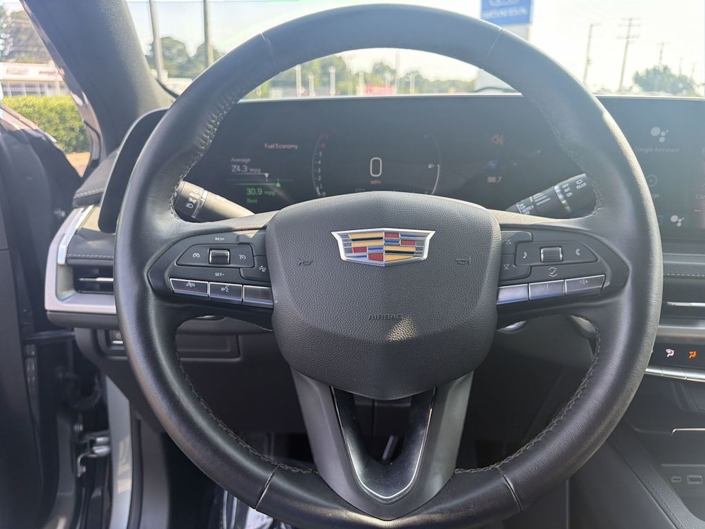 Thumbnail: 2025 Cadillac XT4 - 2