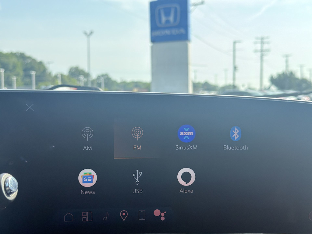 Thumbnail: 2025 Cadillac XT4 - 11