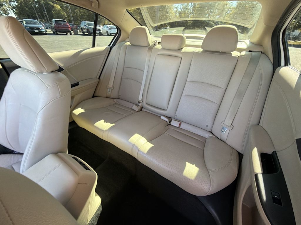 Thumbnail: 2015 Honda Accord - 25