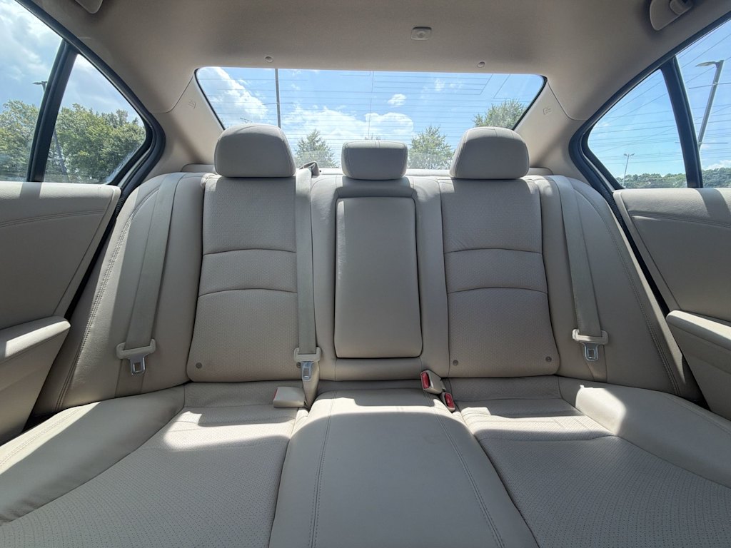 Thumbnail: 2013 Honda Accord - 27