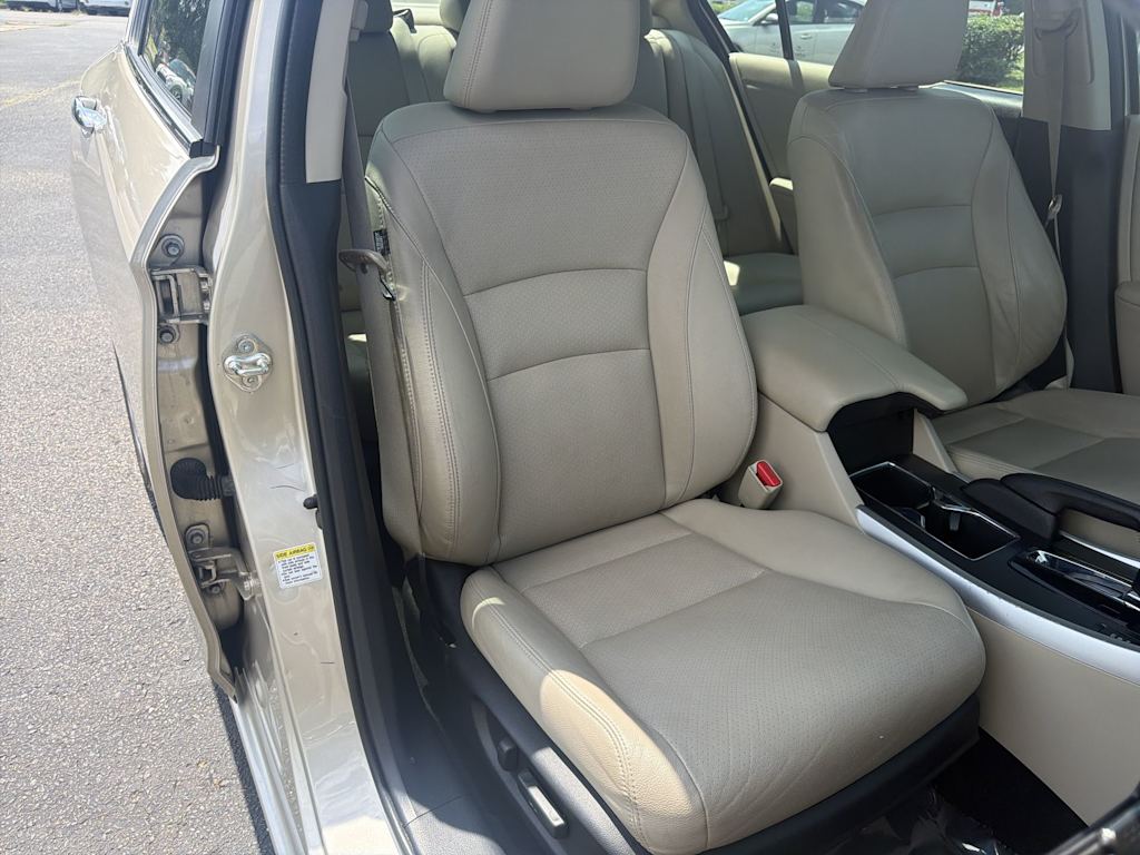 Thumbnail: 2013 Honda Accord - 9