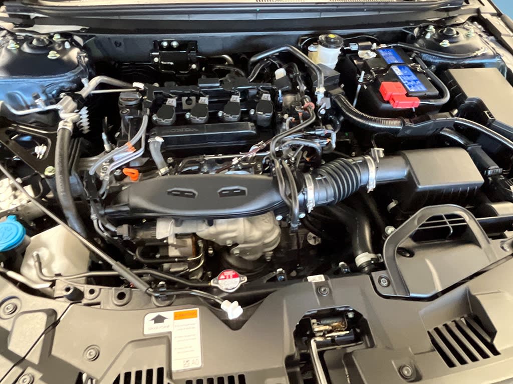 2025 Honda Accord SE 8