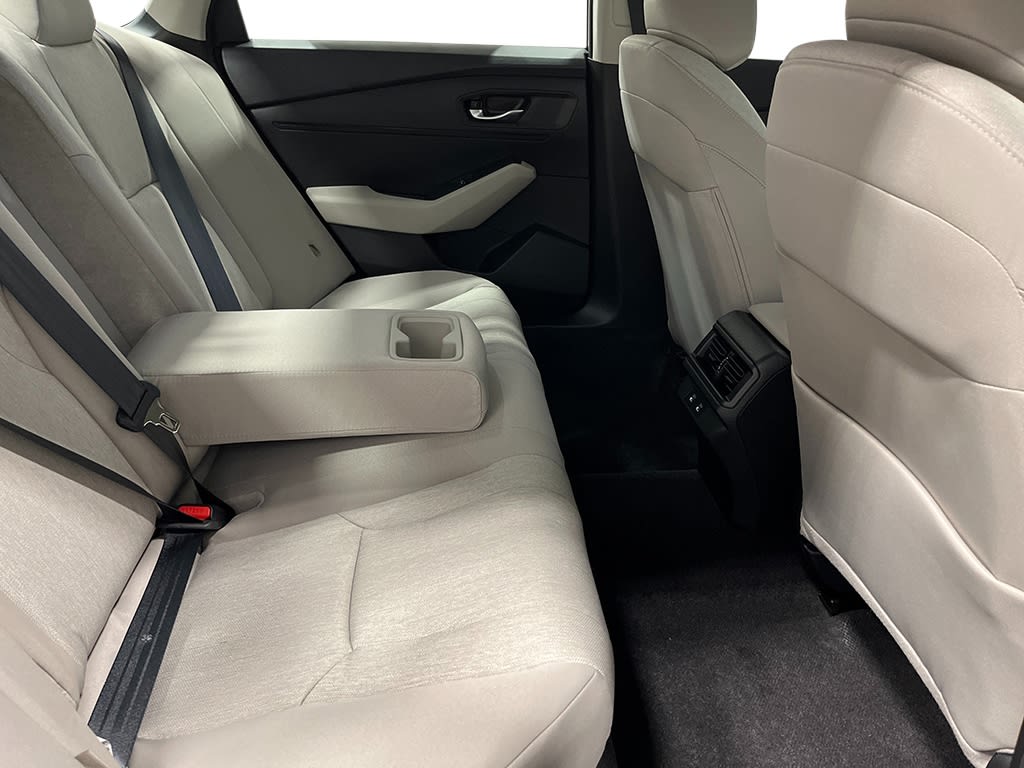 2025 Honda Accord SE 27