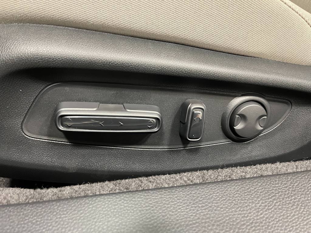 2025 Honda Accord SE 19