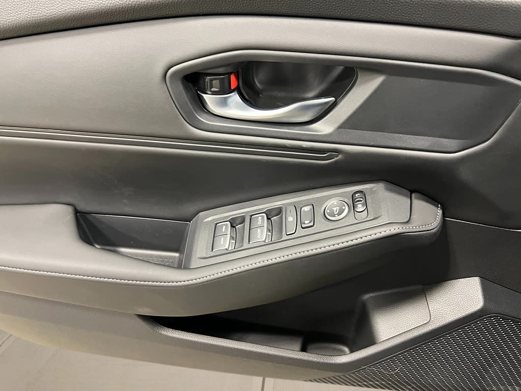 2025 Honda Accord Sport 21