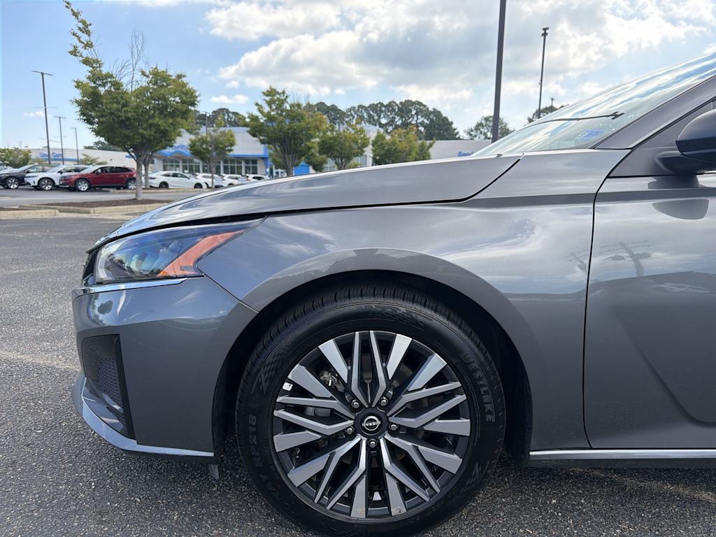 Thumbnail: 2025 Nissan Altima - 6