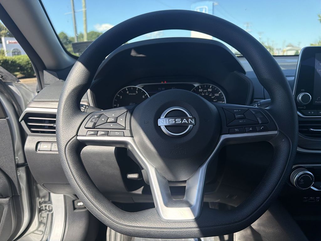 Thumbnail: 2025 Nissan Altima - 2