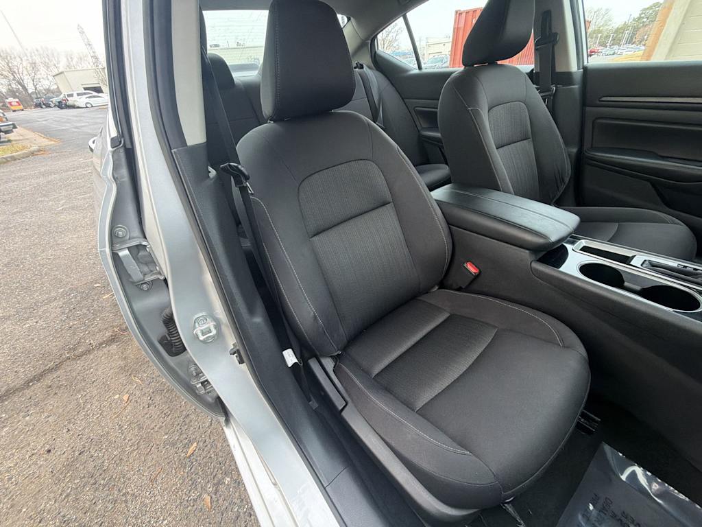 Thumbnail: 2024 Nissan Altima - 8