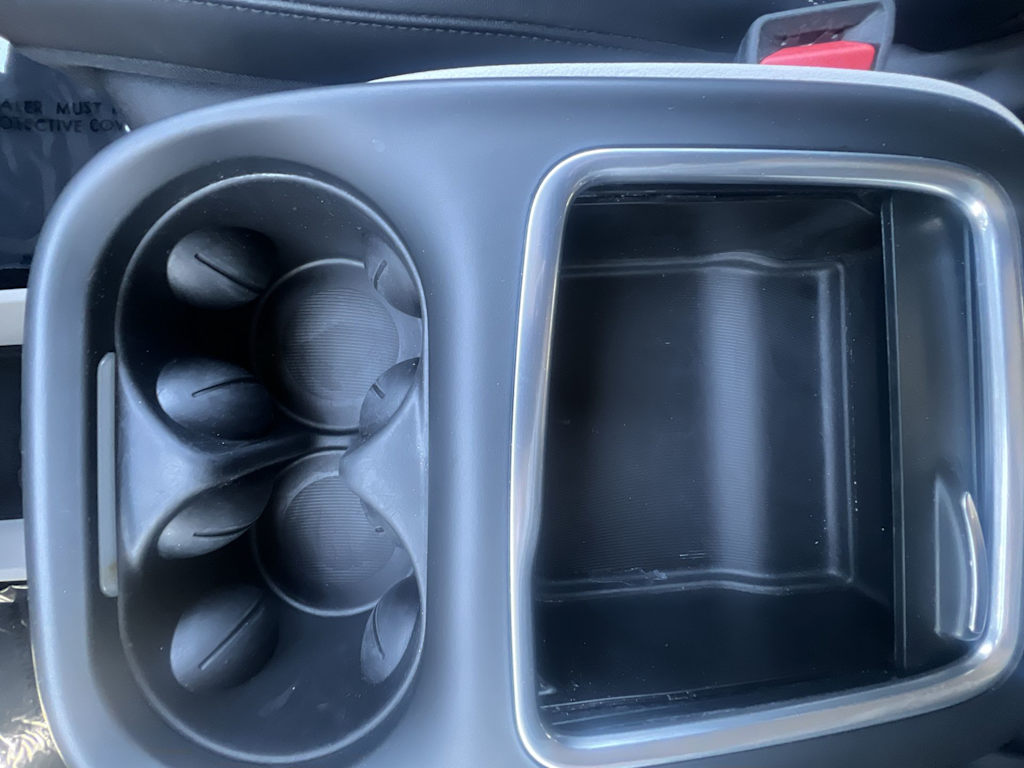 Thumbnail: 2024 Chrysler Pacifica - 9