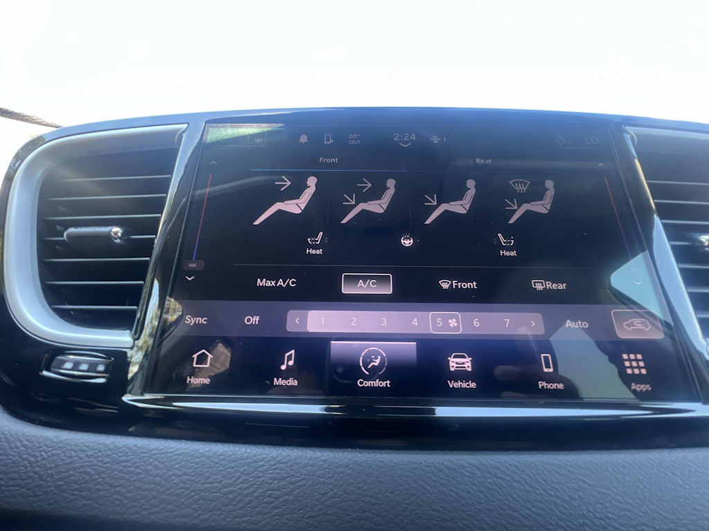 Thumbnail: 2024 Chrysler Pacifica - 21