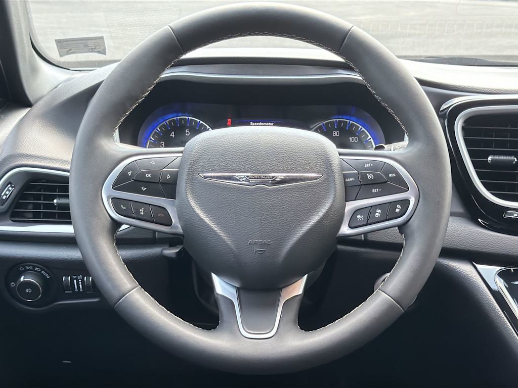Thumbnail: 2025 Chrysler Pacifica - 2