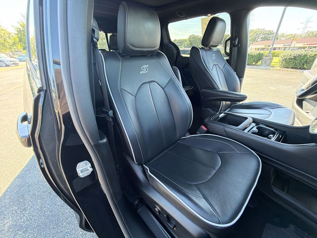 Thumbnail: 2026 Chrysler Pacifica - 27