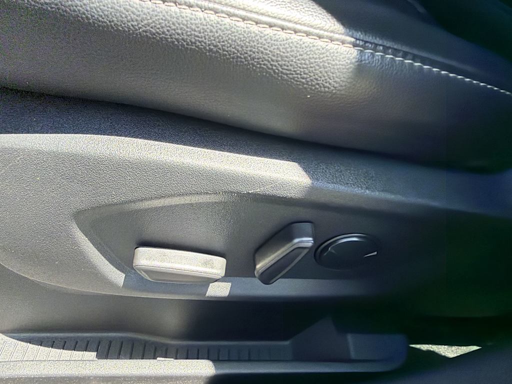 Thumbnail: 2024 Ford Edge - 20