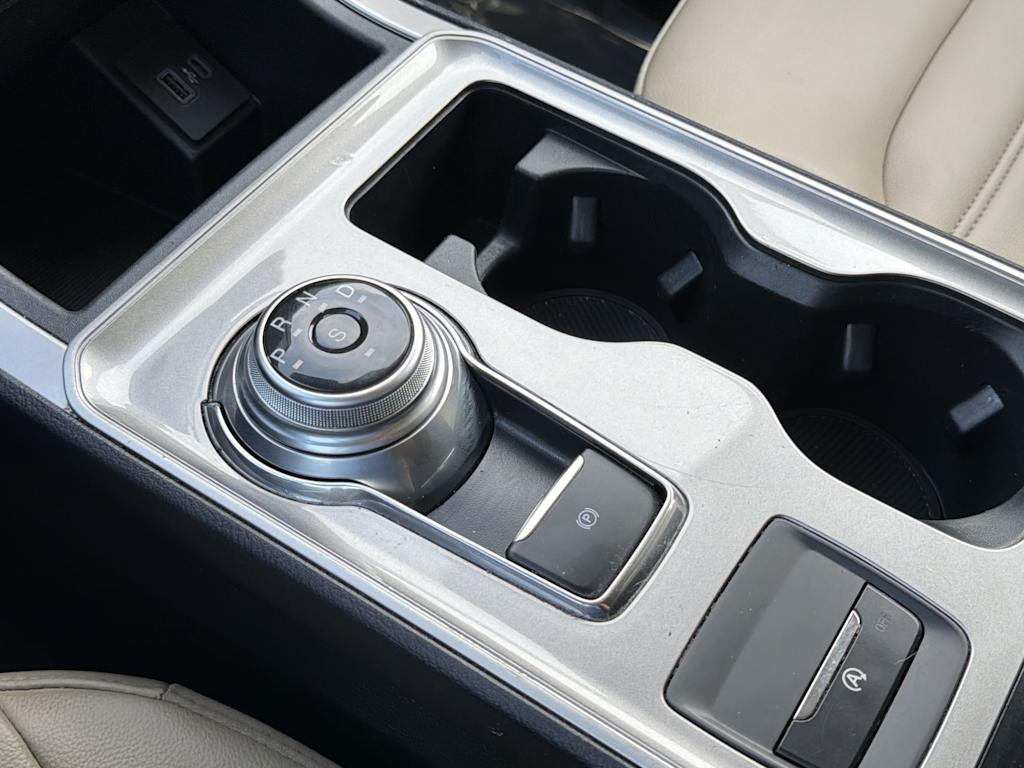 Thumbnail: 2024 Ford Edge - 13