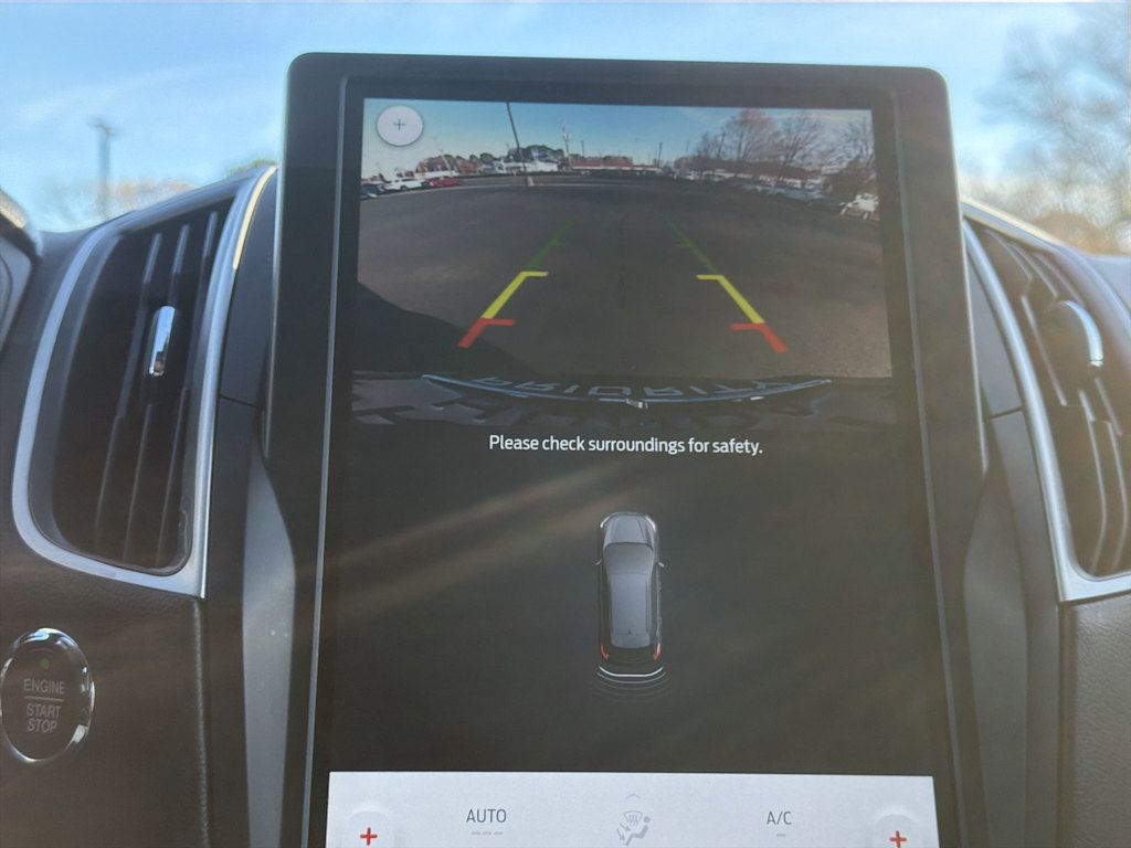 Thumbnail: 2024 Ford Edge - 25