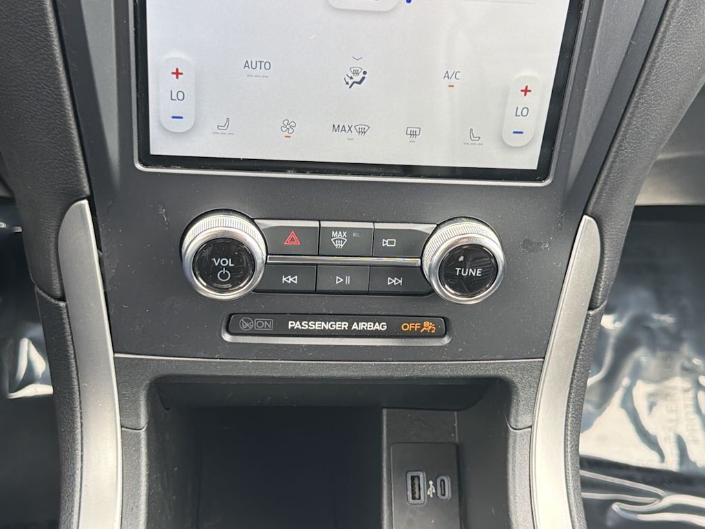 Thumbnail: 2024 Ford Edge - 22
