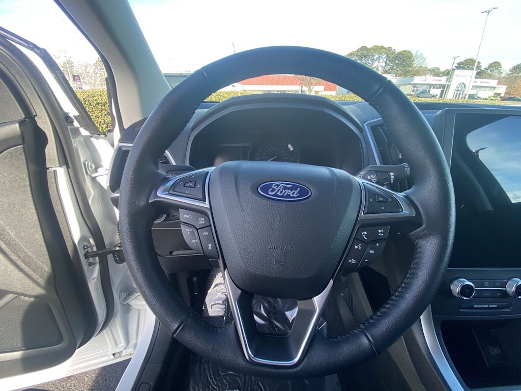 2024 Ford Edge SEL 2