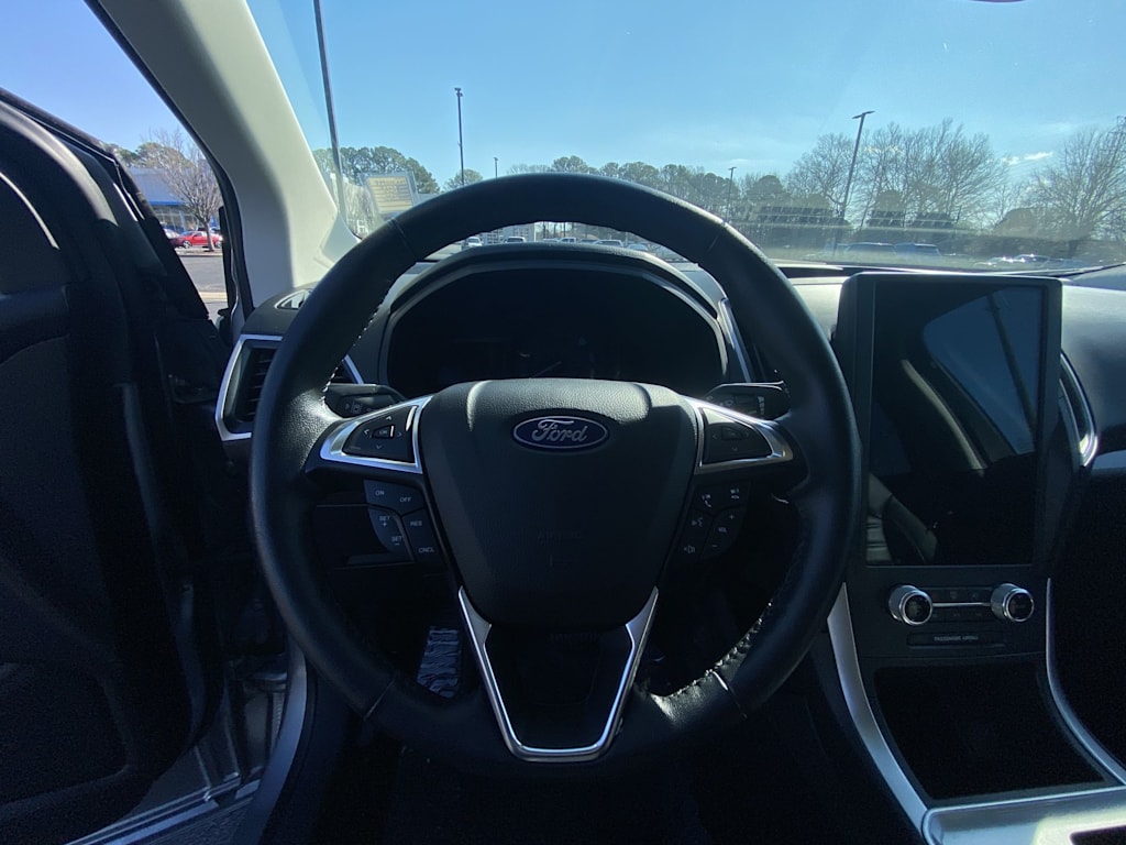 2023 Ford Edge SEL 2