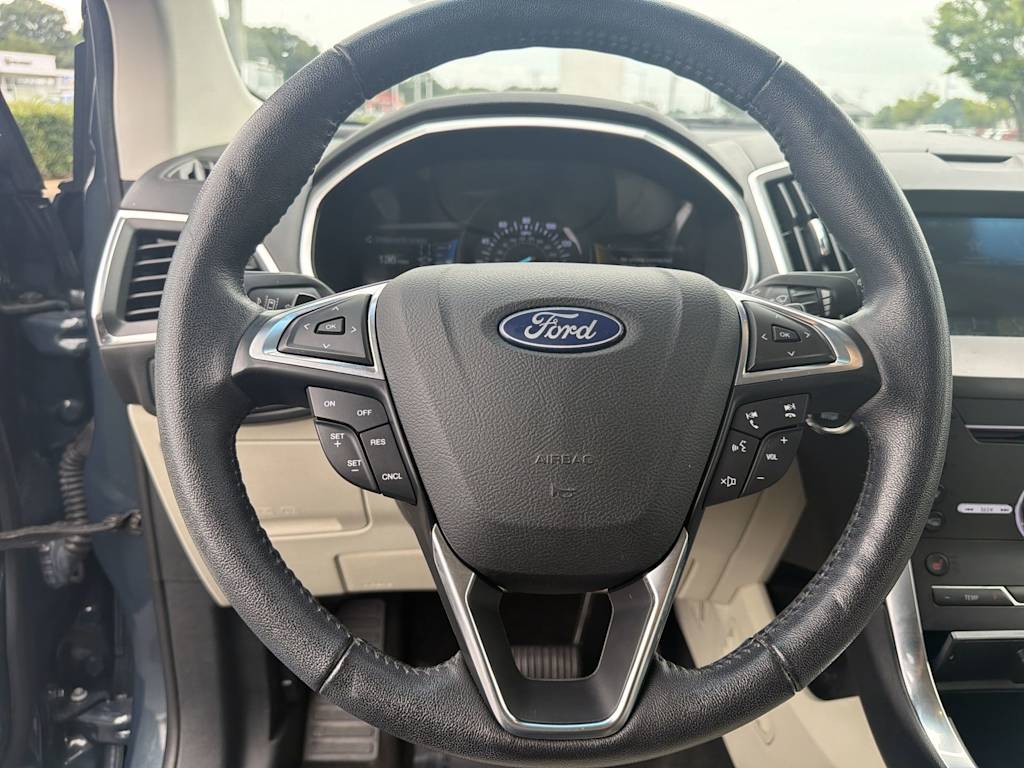 Thumbnail: 2019 Ford Edge - 2