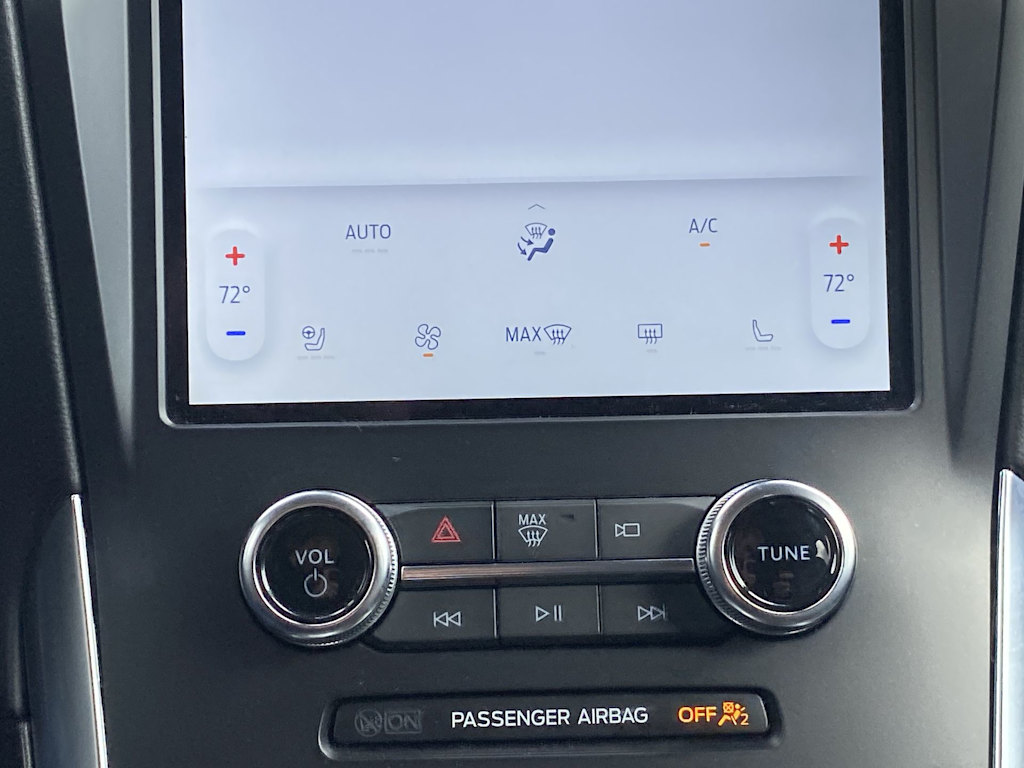 Thumbnail: 2024 Ford Edge - 20